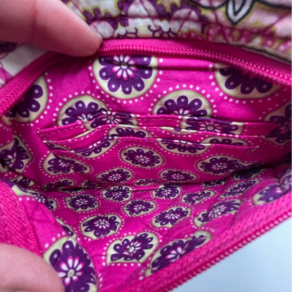 Vera Bradley Purse! - Picture 4 of 8